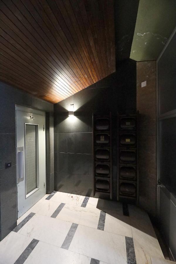 Flh Porto Spacious Apartment With Balcony المظهر الخارجي الصورة