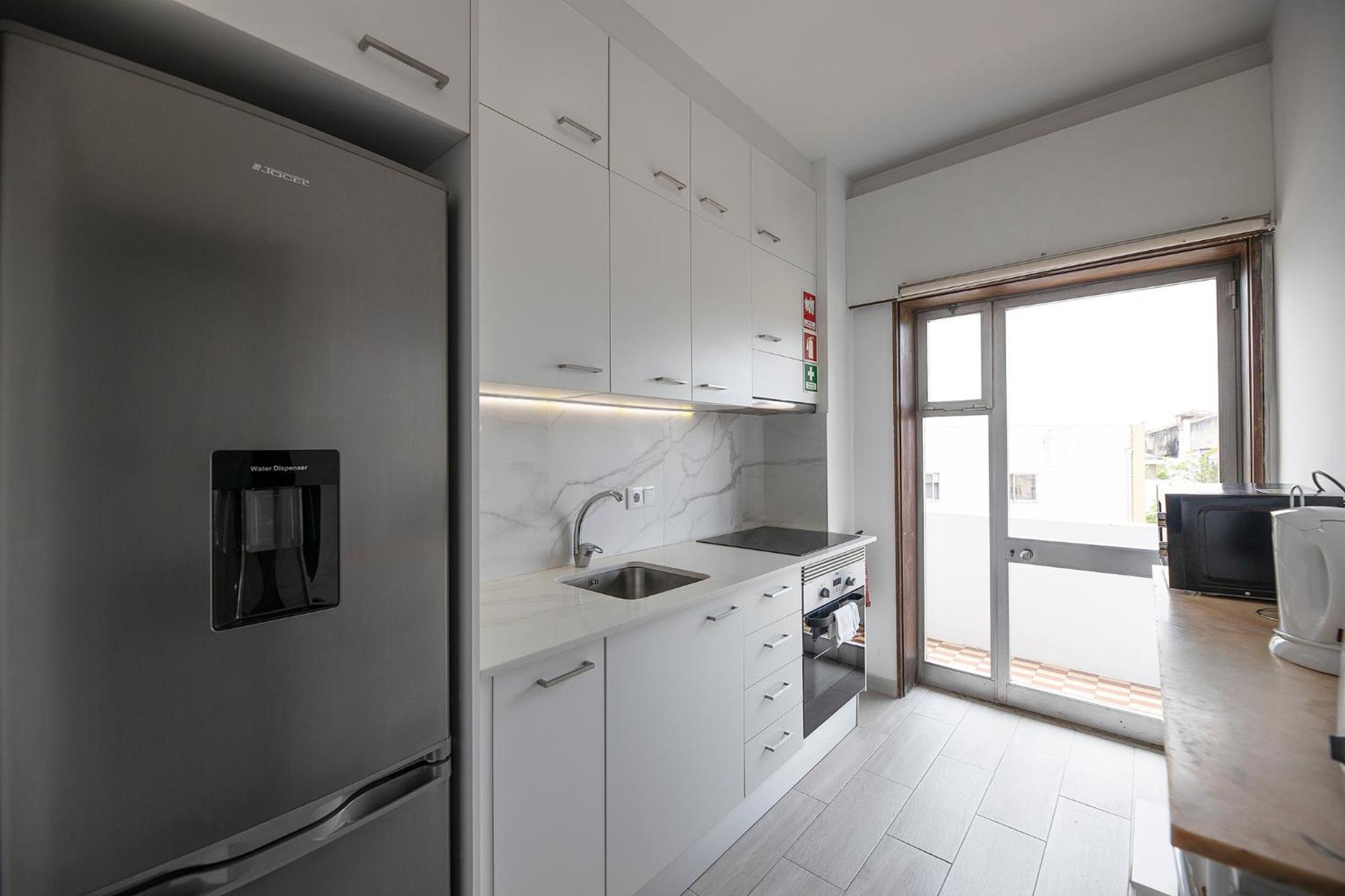 Flh Porto Spacious Apartment With Balcony المظهر الخارجي الصورة