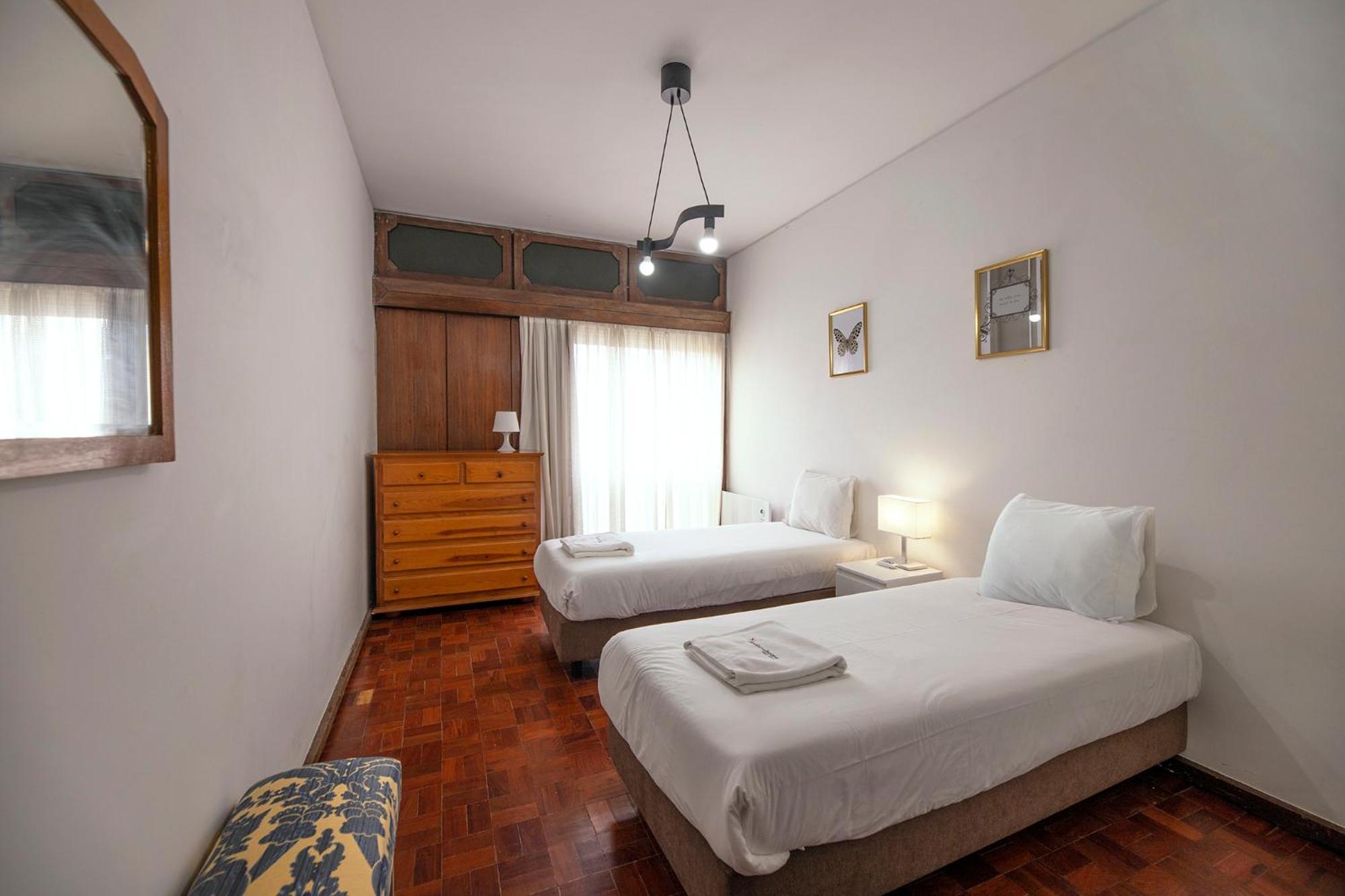 Flh Porto Spacious Apartment With Balcony المظهر الخارجي الصورة
