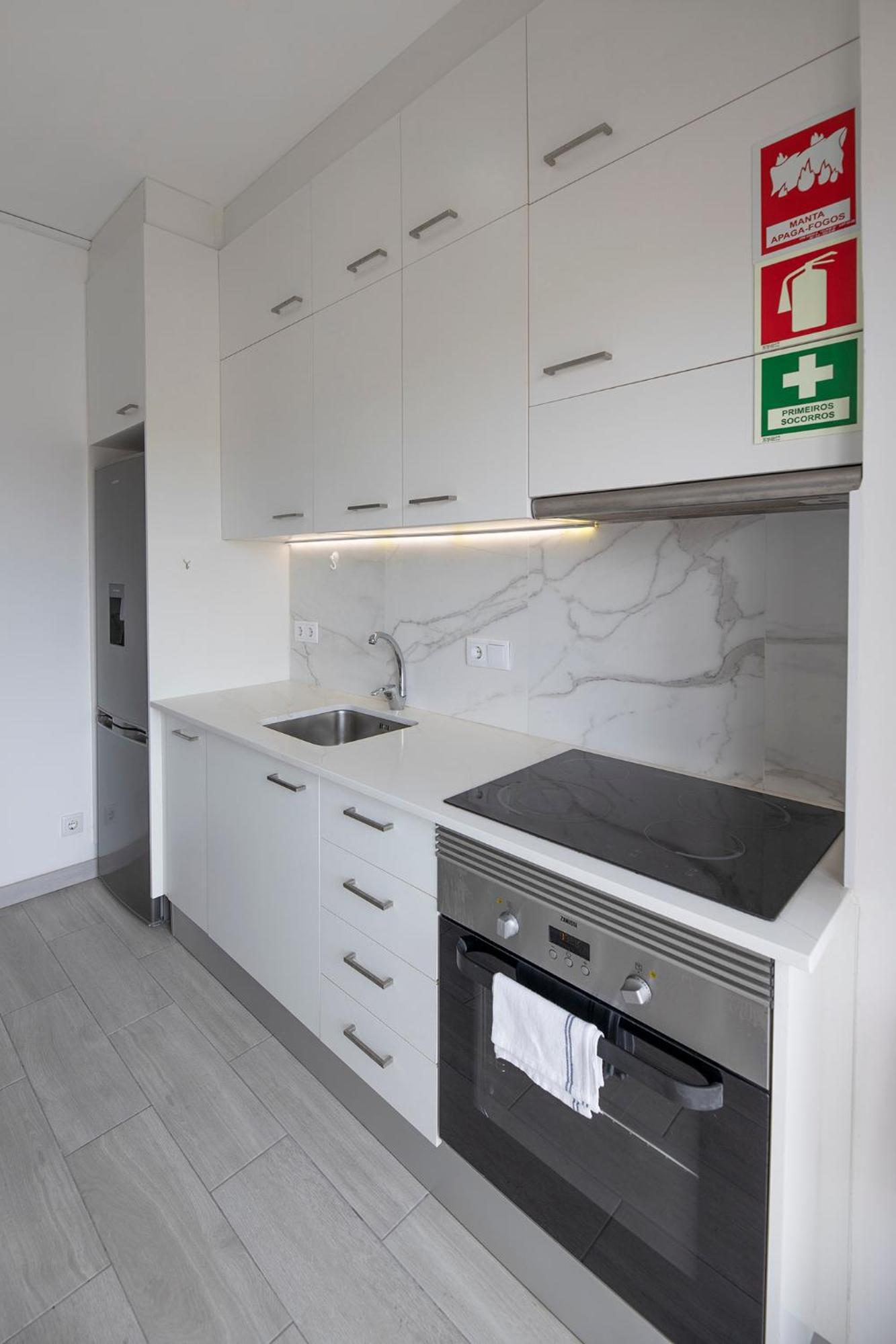 Flh Porto Spacious Apartment With Balcony المظهر الخارجي الصورة